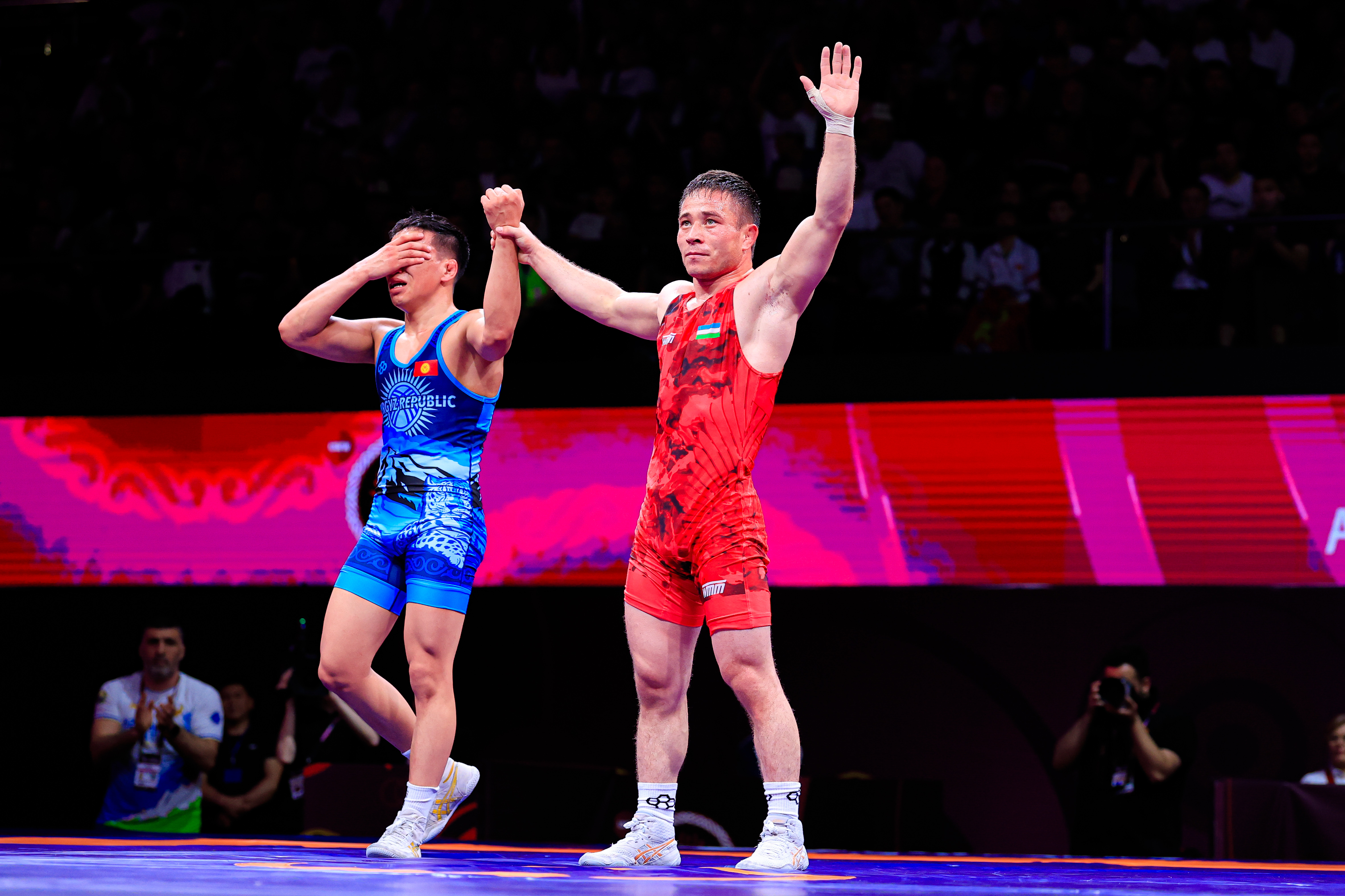 Ikhtiyor BOTIROV (UZB)