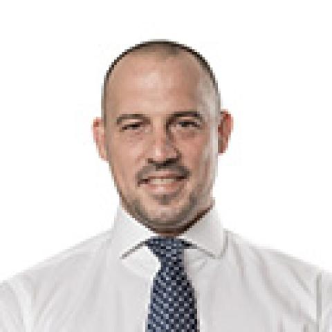 Dr Adam Schmidt