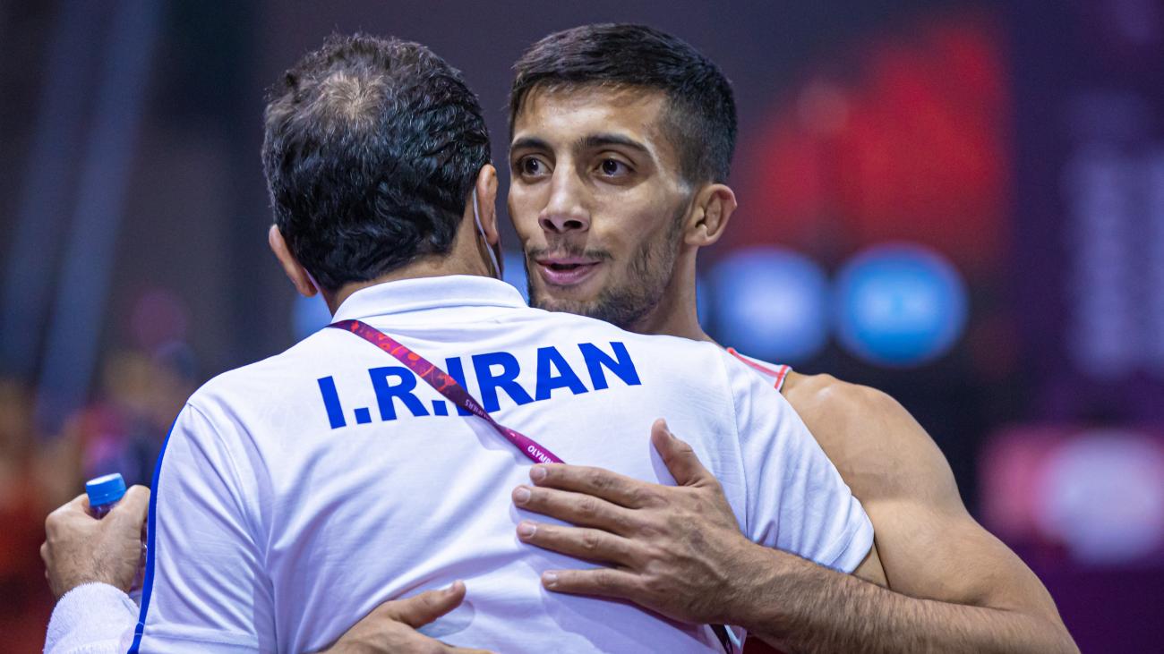 Geraei Dominates Ryu in Greco 67kg Final After Both Qualify for Tokyo