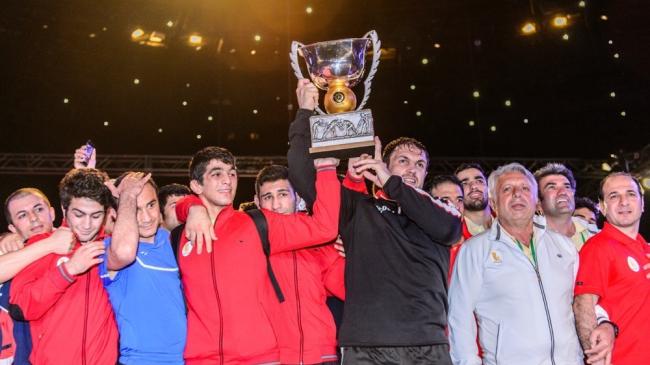 With Raucous Support in Los Angeles, Iran Tops Host United States to Win Freestyle World Cup