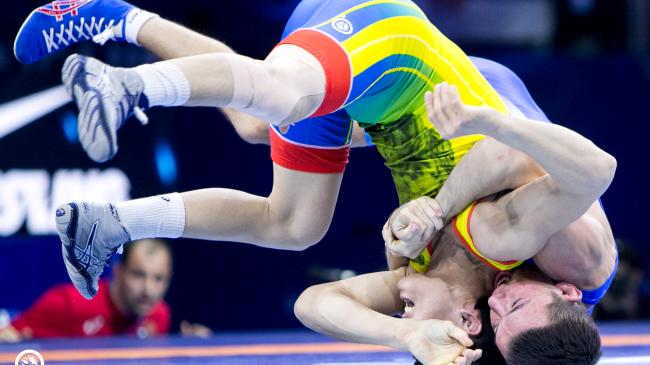 Russia Advances Pair to Finals, Stefanek Dominant 