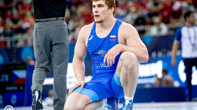 Russia Goes 3-for-3 in Quarterfinals, Aleksanyan Rallies to Reach Semifinals