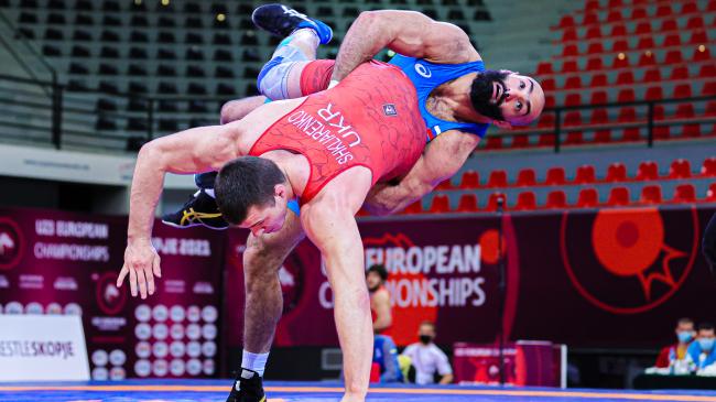 Three Gold, Three Finalists as Russia Close-in on Greco-Roman title 