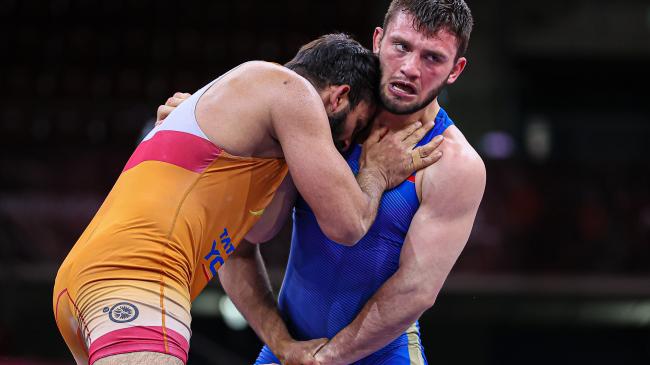 Chakvetadze Lone Olympic Medalist of 3 to Reach Greco Semis