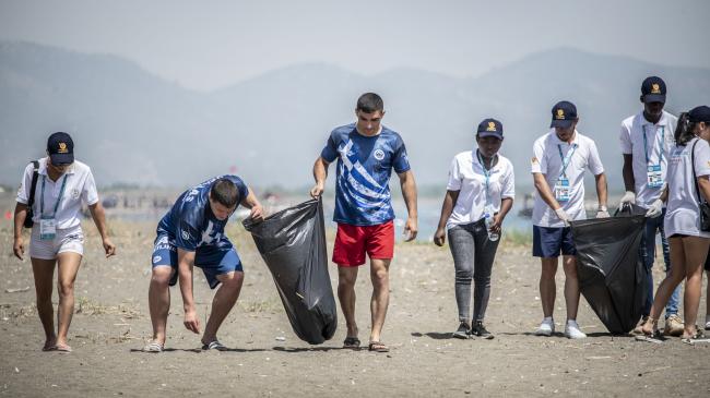 UWW promotes clean-up, turtle preservation at beach wrestling