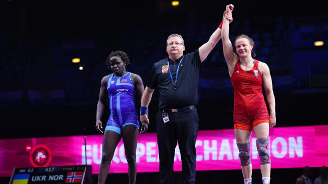 Hrushyna, Koliadenko lift Ukraine to Euro title
