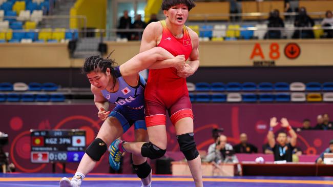 Tynybekova rises again to win 62kg Asian title; Fujinami repeats