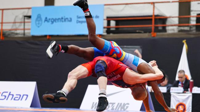 USA earns four titles, Cuba two in opening day of Pan Ams