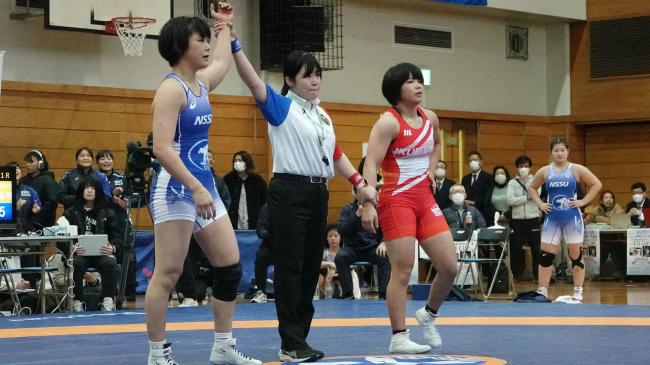 Fujinami's pre-Paris prepping includes victory in rare clash with fellow world champ Sakurai