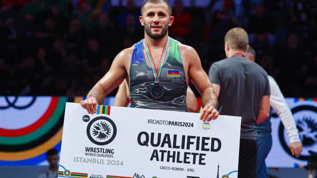 Veteran stars Huseynov, Shariati lead Azerbaijan show in World Olympic Qualifier  
