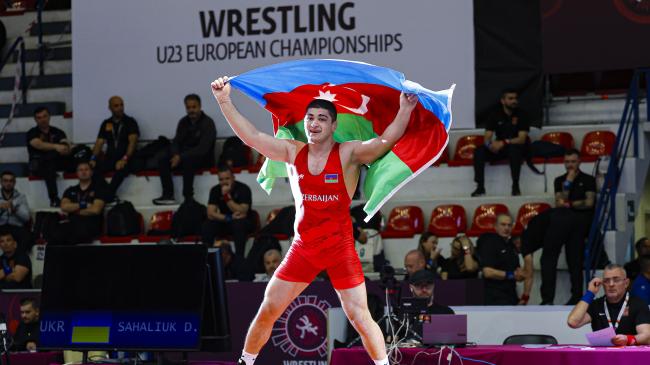 U23 Euros: Dzhioev stops Magamadov, Khaniev wins 74kg gold