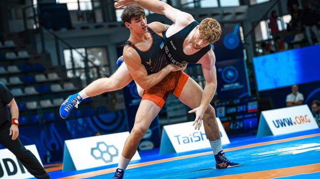 Yakushenko, Zakriev one win away from second U20 World gold