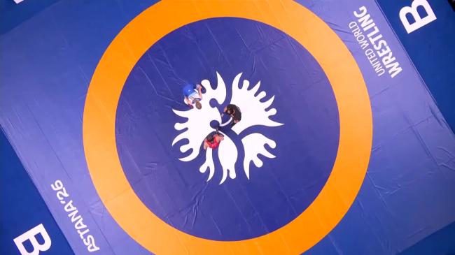 PETLIAKOVA blows the bracket WIDE OPEN! 🤯 A stunning pin over ISHII! | 2026 World Championships