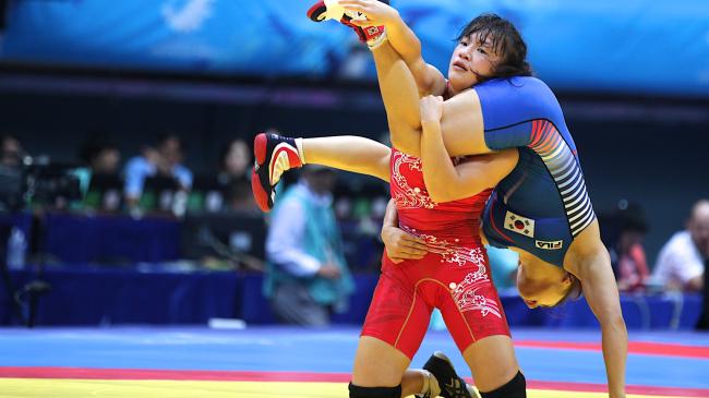 Asian Games Day One: Updated Results and Photos